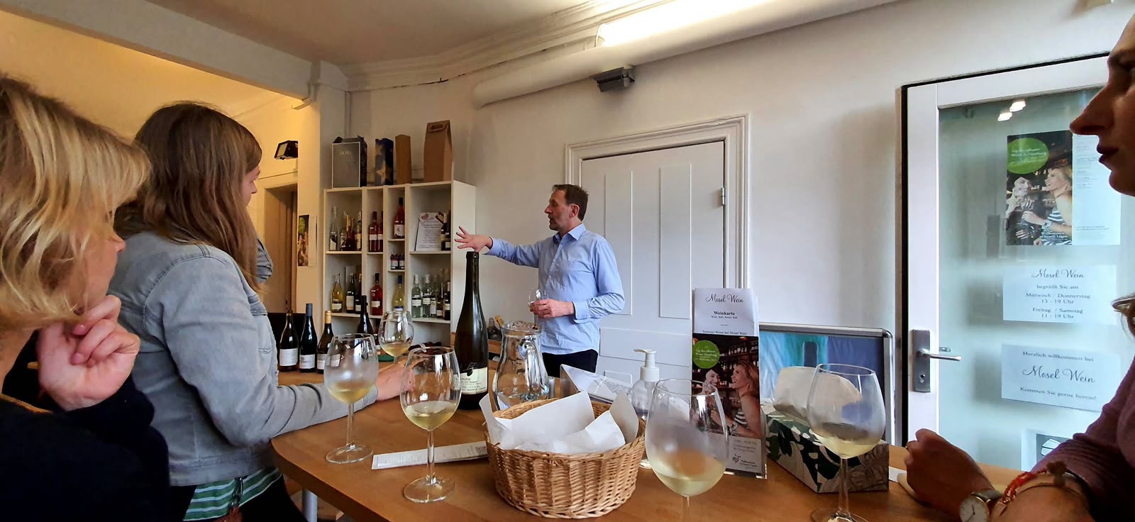 Michael Schmitt bei einer persönlichen Weinprobe